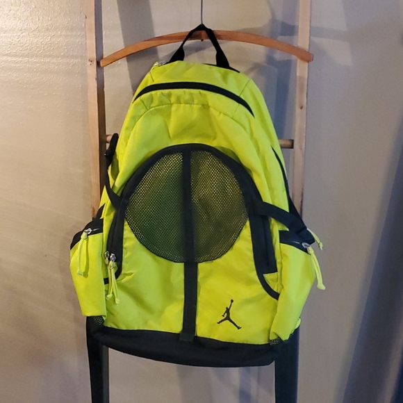 nike air backpack yellow